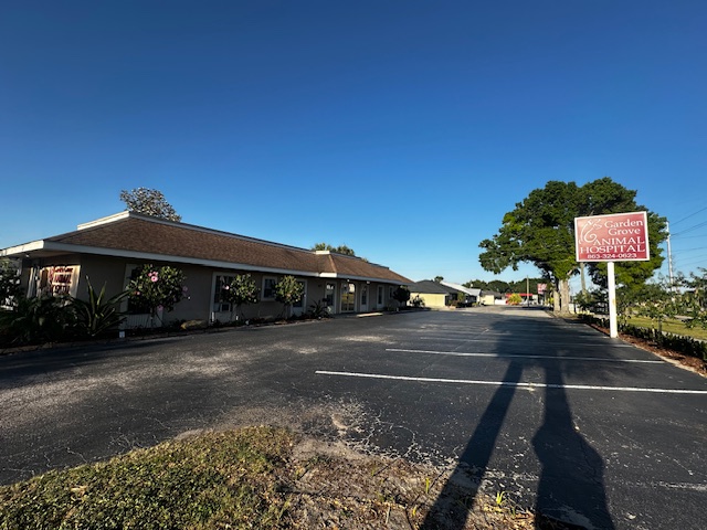 Exterior of Garden Grove Animal Hospital in Winter Haven, FL